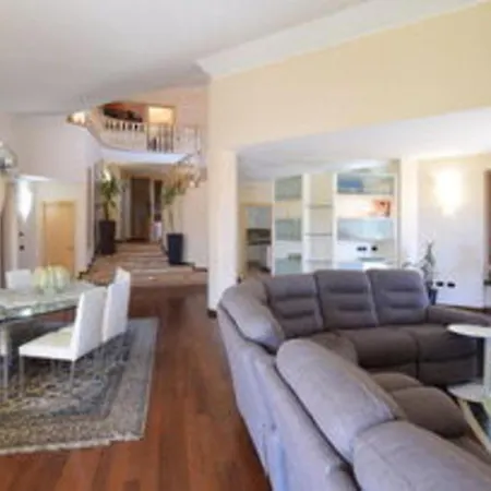 Villa Paradiso By Posarellivillas *