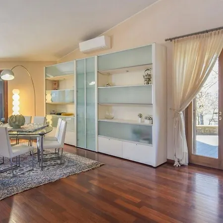 Paradiso By Posarellivillas Villa