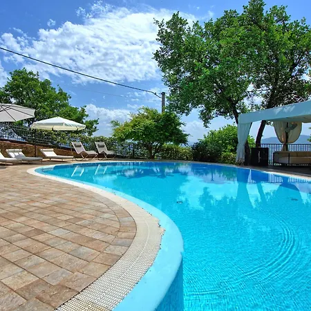 Villa Paradiso By Posarellivillas