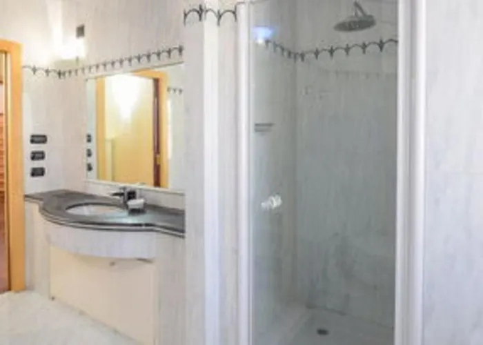 Villa Paradiso By Posarellivillas