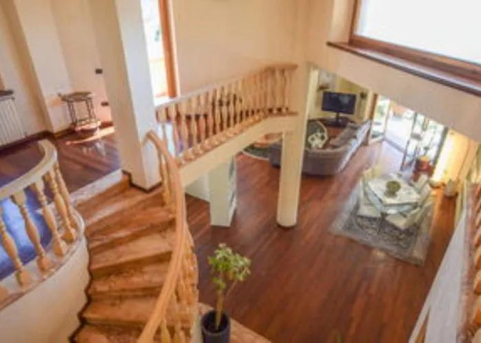 Paradiso By Posarellivillas Villa