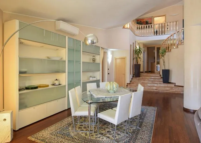 Paradiso By Posarellivillas Villa