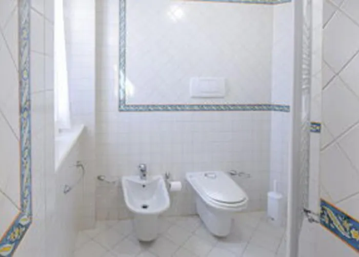 Paradiso By Posarellivillas *