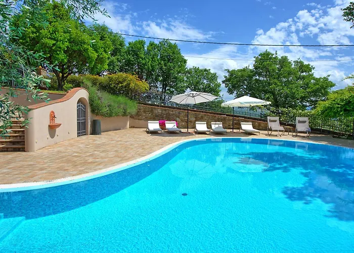 Paradiso By Posarellivillas Villa