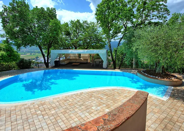 Paradiso By Posarellivillas *